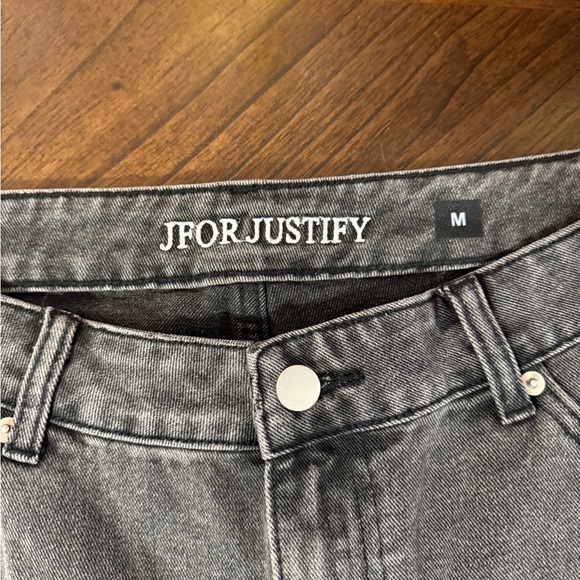 Women’s Gray Washed Jeans with Pink Bow Pocket Embroidery wide leg size m - Picture 3 of 7